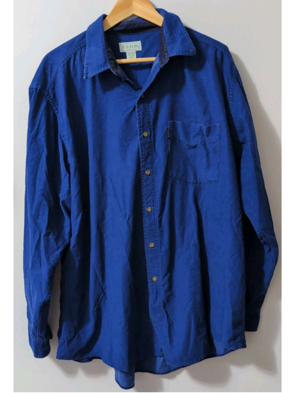 Vintage IZOD Men's Shirt Size XL Corduroy Blue Button Down Long Sleeve Pocket